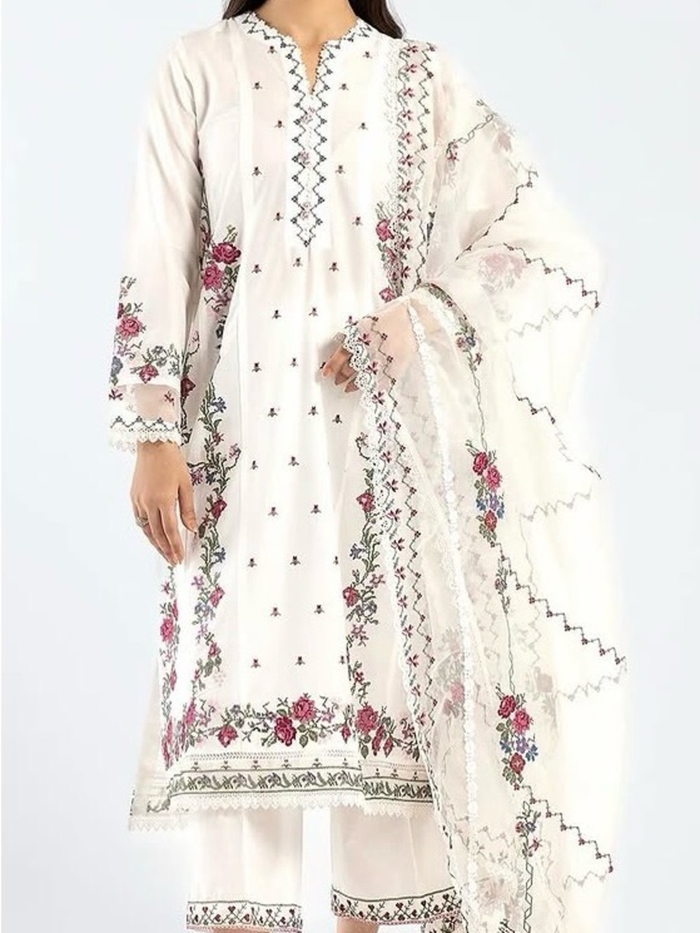 ETHNC BRAND White Embroidered Floral Kurta Set